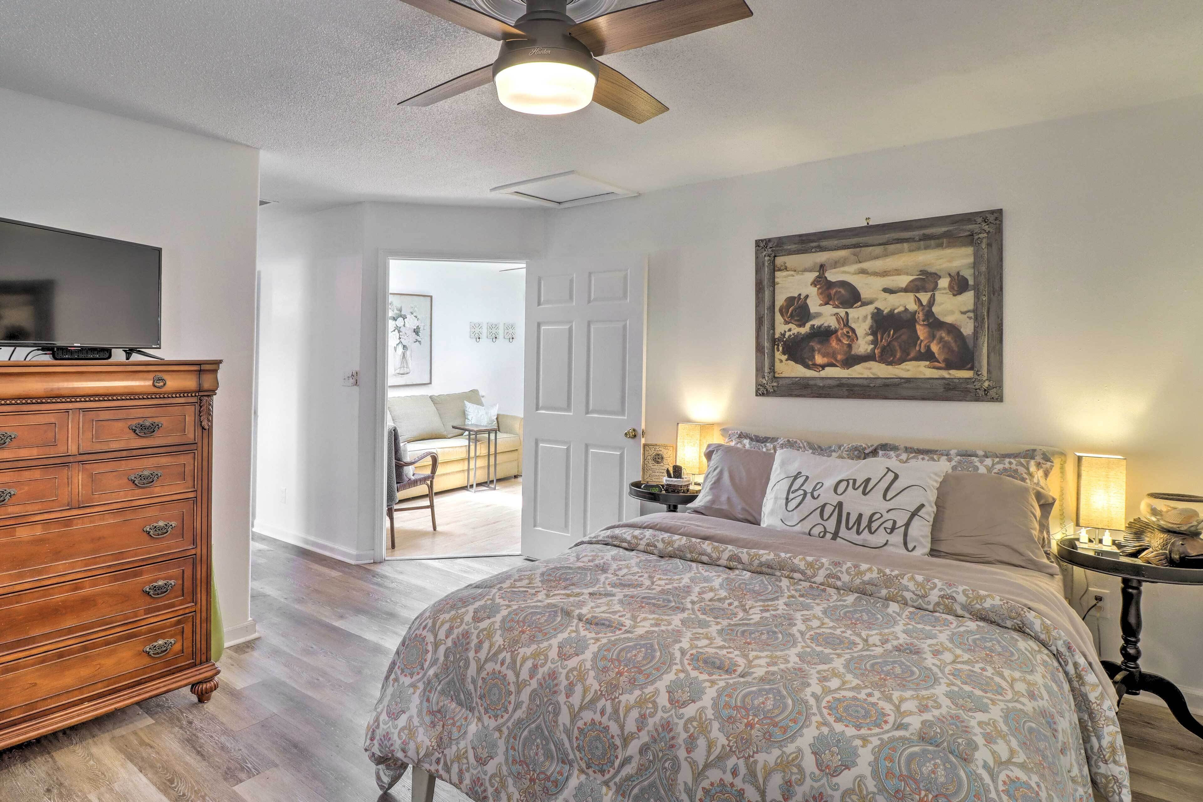 Rainbow Island Cabin Near Hiking & Fishing!