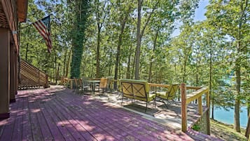 House (4 Bedrooms) | Outdoor dining