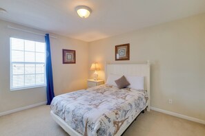 House (6 Bedrooms) | Interior