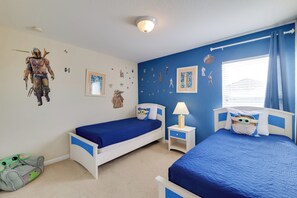 House (6 Bedrooms) | Interior