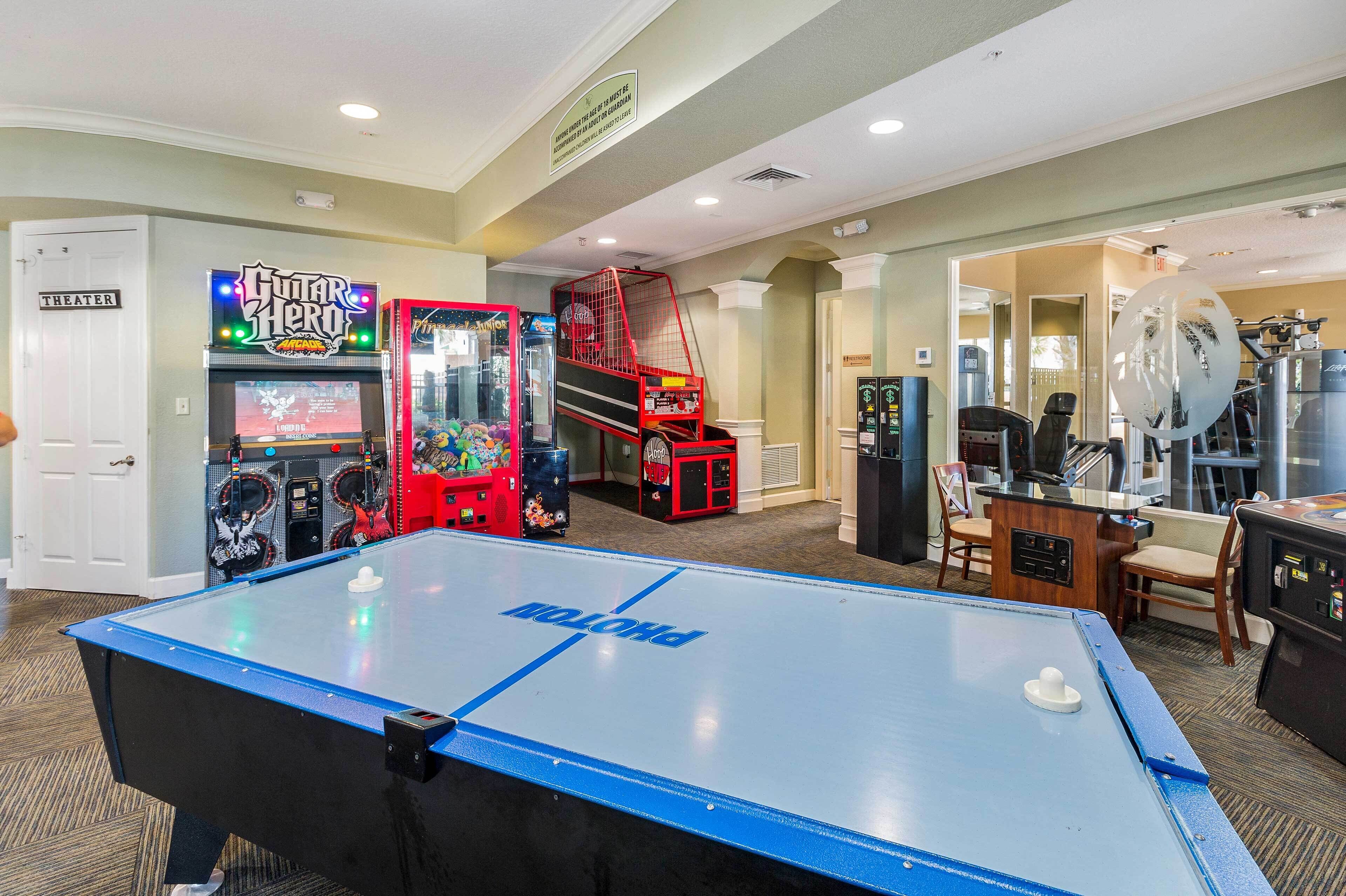 House (6 Bedrooms) | Interior