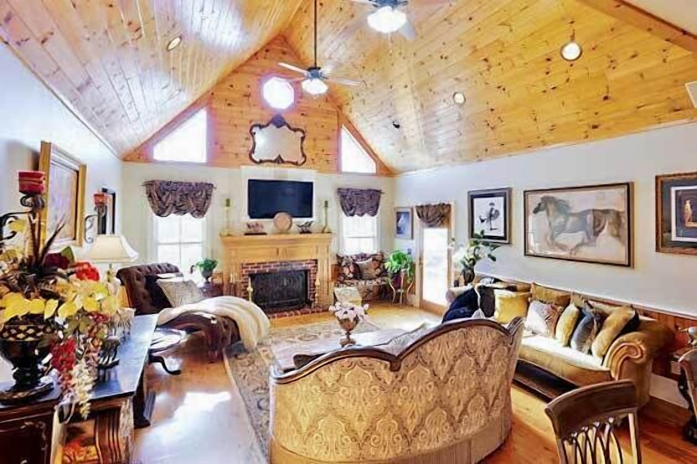 Lovely Equine Countryside Estate on 68 Acres