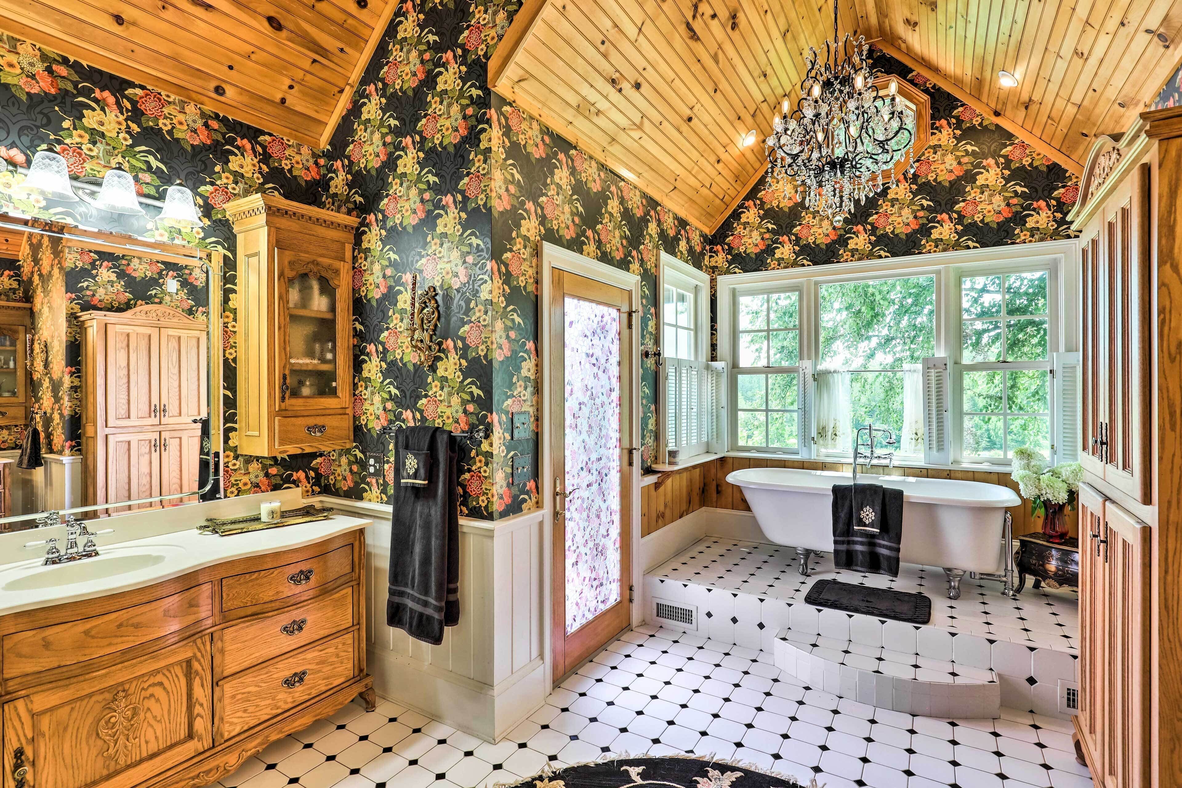 Lovely Equine Countryside Estate on 68 Acres