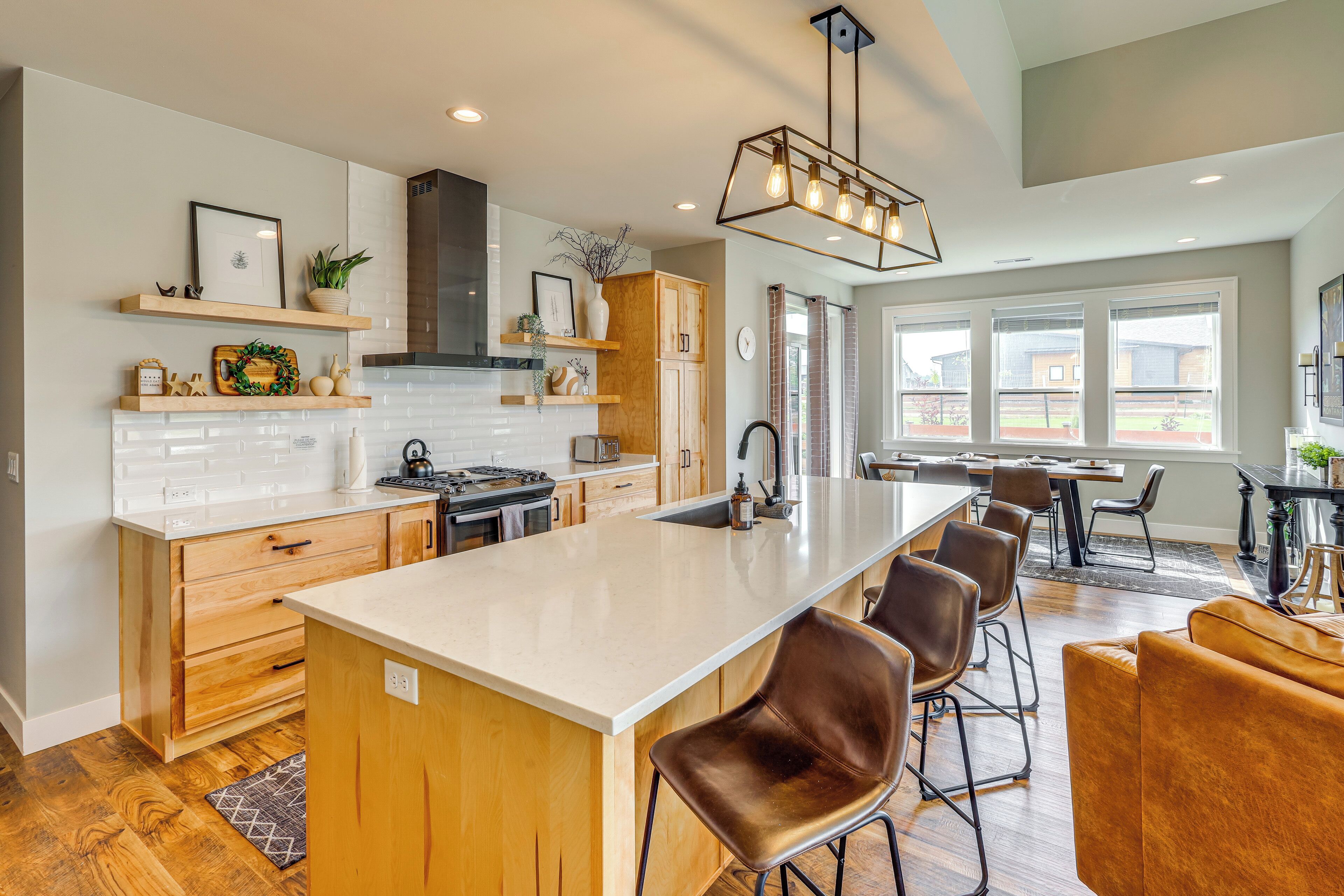 House (3 Bedrooms) | Interior