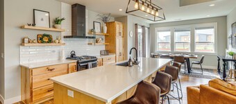 Stylish Montana Vacation Rental w/ Private Hot Tub