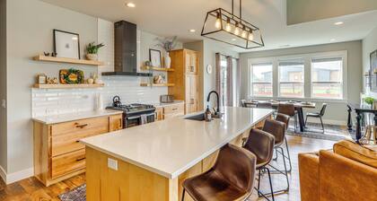Stylish Montana Vacation Rental w/ Private Hot Tub