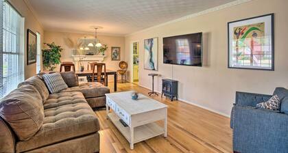 8 Mi to Lake Ray Hubbard: Creekside Garland Home