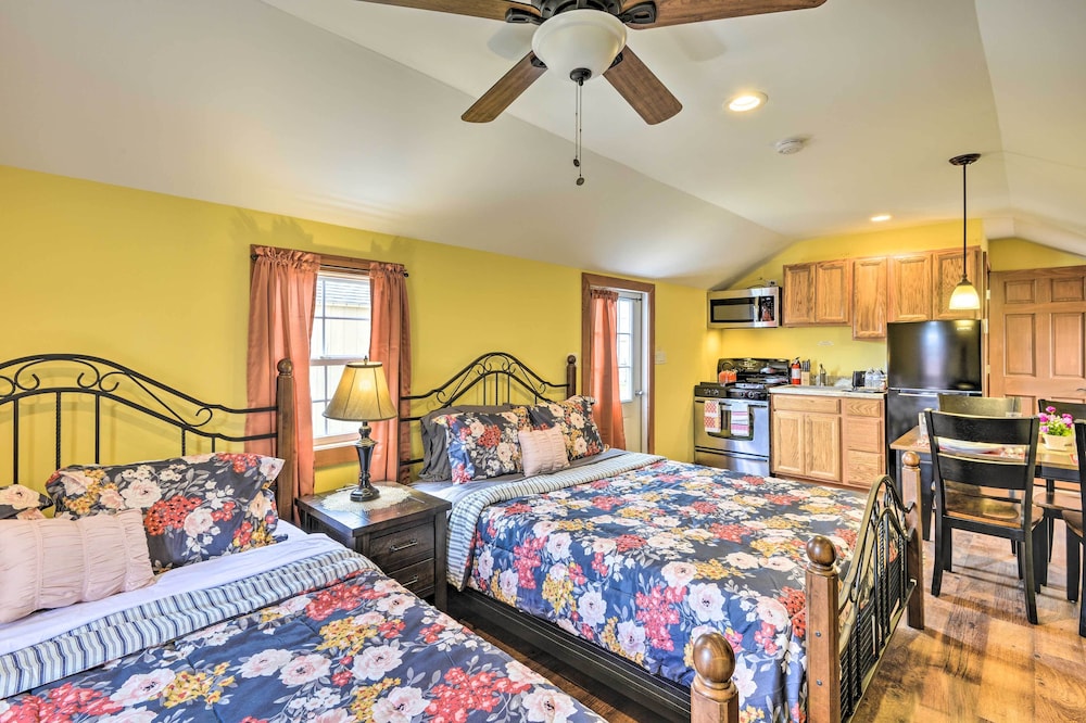 Year-round Studio w/ Patio: Grill, Hike & Fish!