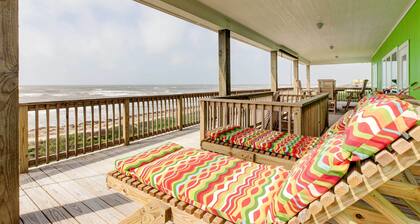 Gilchrist 'EZ Street Beach House' w/ Gulf Access!