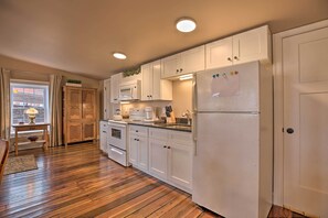 Interior - Chic Main Street Retreat < 7 Mi to KY Horse Park! (Georgetown)