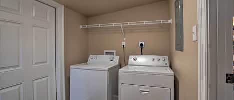 Apartment (0 Bedroom) | Interior