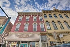 Interior - Chic Main Street Retreat < 7 Mi to KY Horse Park! (Georgetown)