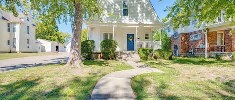 House (5 Bedrooms) | Front of property