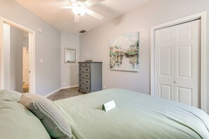 House (5 Bedrooms) | Interior