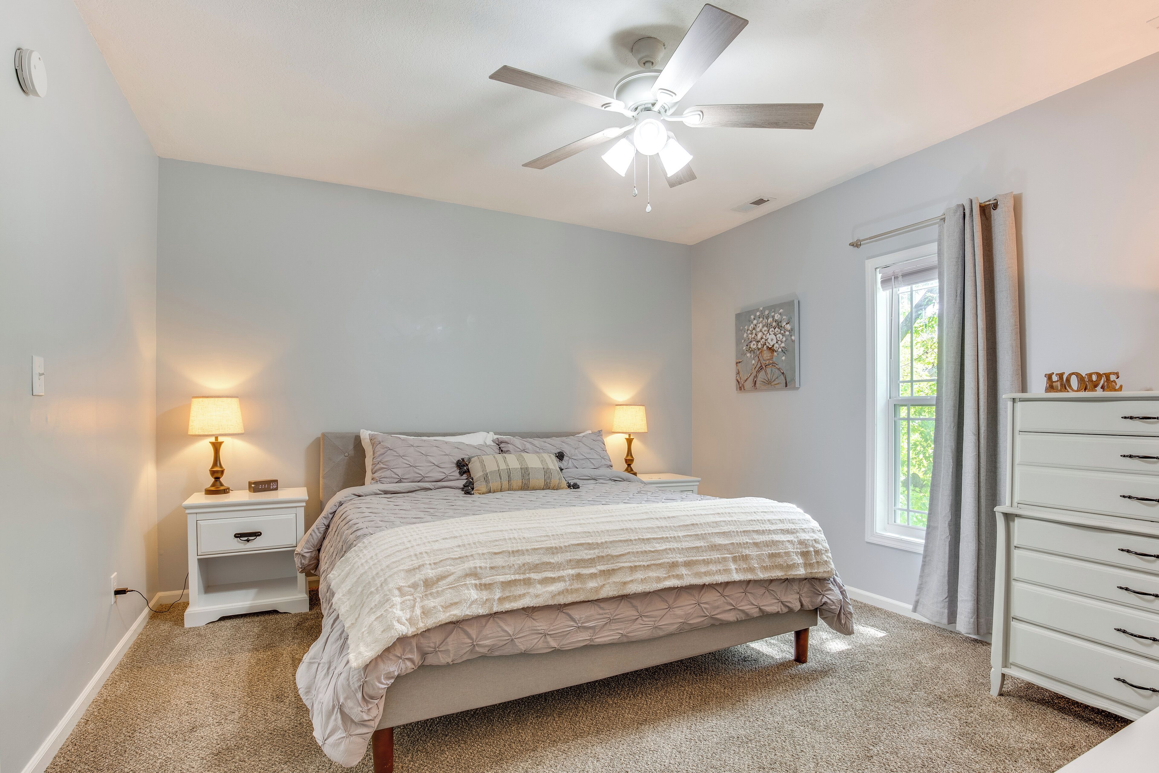 House (5 Bedrooms) | Interior