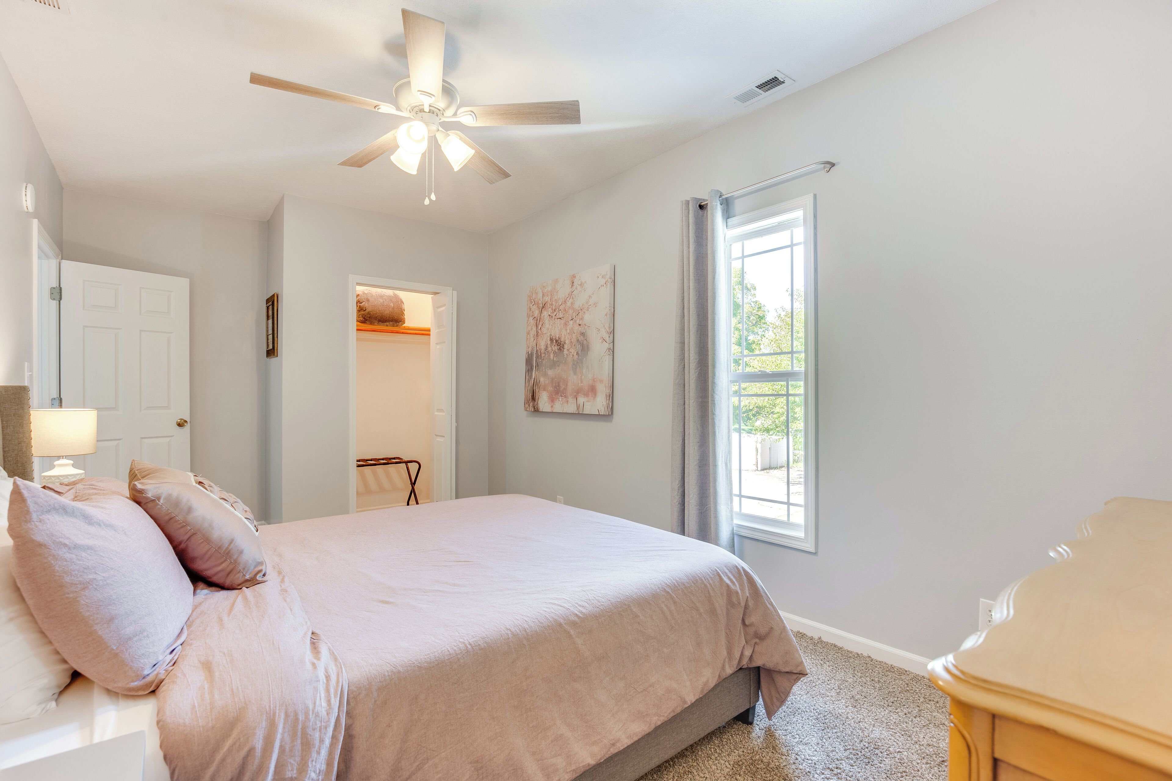 House (5 Bedrooms) | Interior