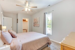 House (5 Bedrooms) | Interior - Walk to Dtwn Warrensburg: Cozy Family Home! (Warrensburg)