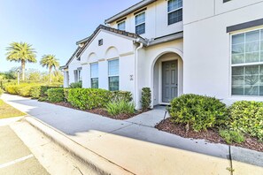 Exterior - Eclectic Davenport Townhome With Private Pool! (Davenport)