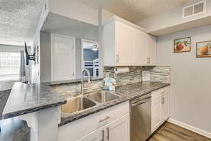 Apartment (3 Bedrooms) | Interior - Explore Boardwalk Thrills! Central Destin Condo (Destin)