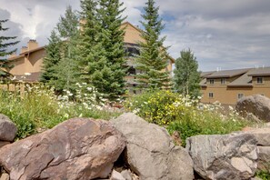 Apartment (2 Bedrooms) | Interior - Ski-in/ski-out Brian Head Condo w/ Pool Access! (Brian Head)