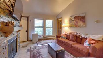 Apartment (2 Bedrooms) | Bahagian dalam