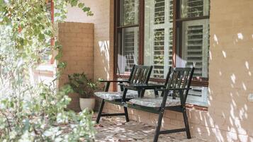 The Finch Room | Terrace/patio