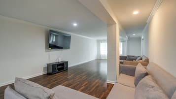 Apartment (4 Bedrooms) | Bahagian dalam