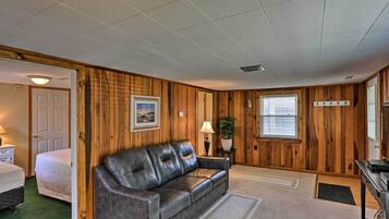 Cottage (2 Bedrooms) | Interior