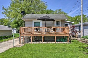 Interior - Home w/ Lake-view Deck by Camp Perry & Magee Marsh (Port Clinton)