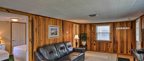 Cottage (2 Bedrooms) | Interior