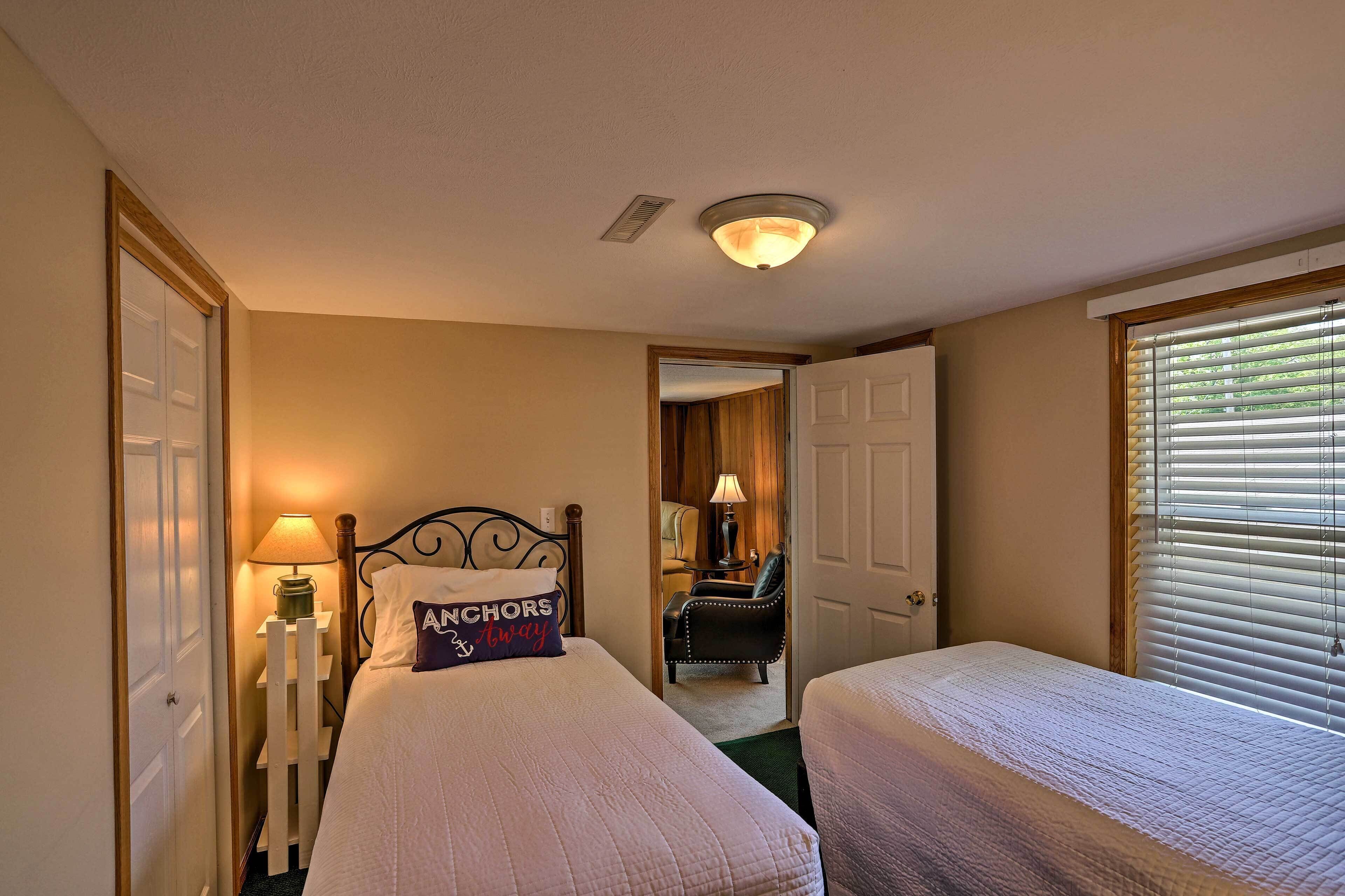 Cottage (2 Bedrooms) | Interior