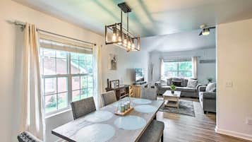House (3 Bedrooms) | Front of property
