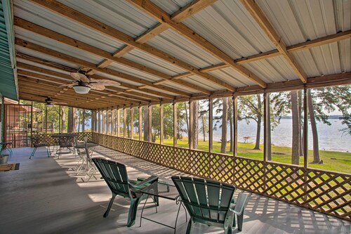 Cozy Cottage on Lake O The Pines w/ Lake Views!