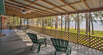 Cozy Cottage on Lake O The Pines w/ Lake Views!