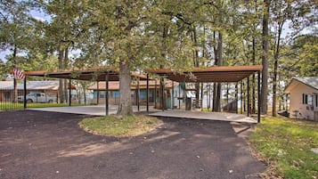 Khuôn viên nơi lưu trú