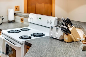 Apartment (1 Bedroom) | Interior