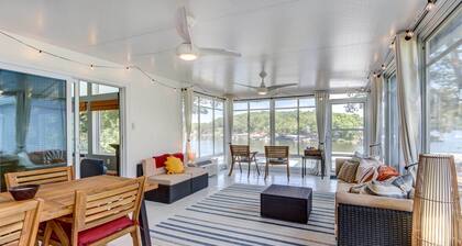 Dock + Kayaks: Lakefront Retreat in Sunrise Beach