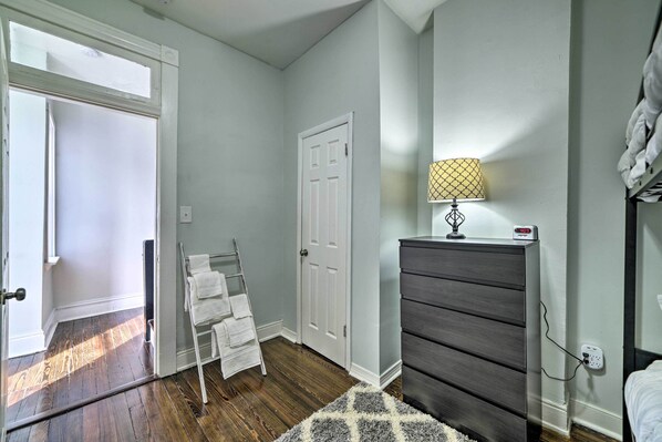 House (5 Bedrooms) | Interior - Home w/ Hot Tub < 2 Mi to Downtown Richmond! (Richmond)