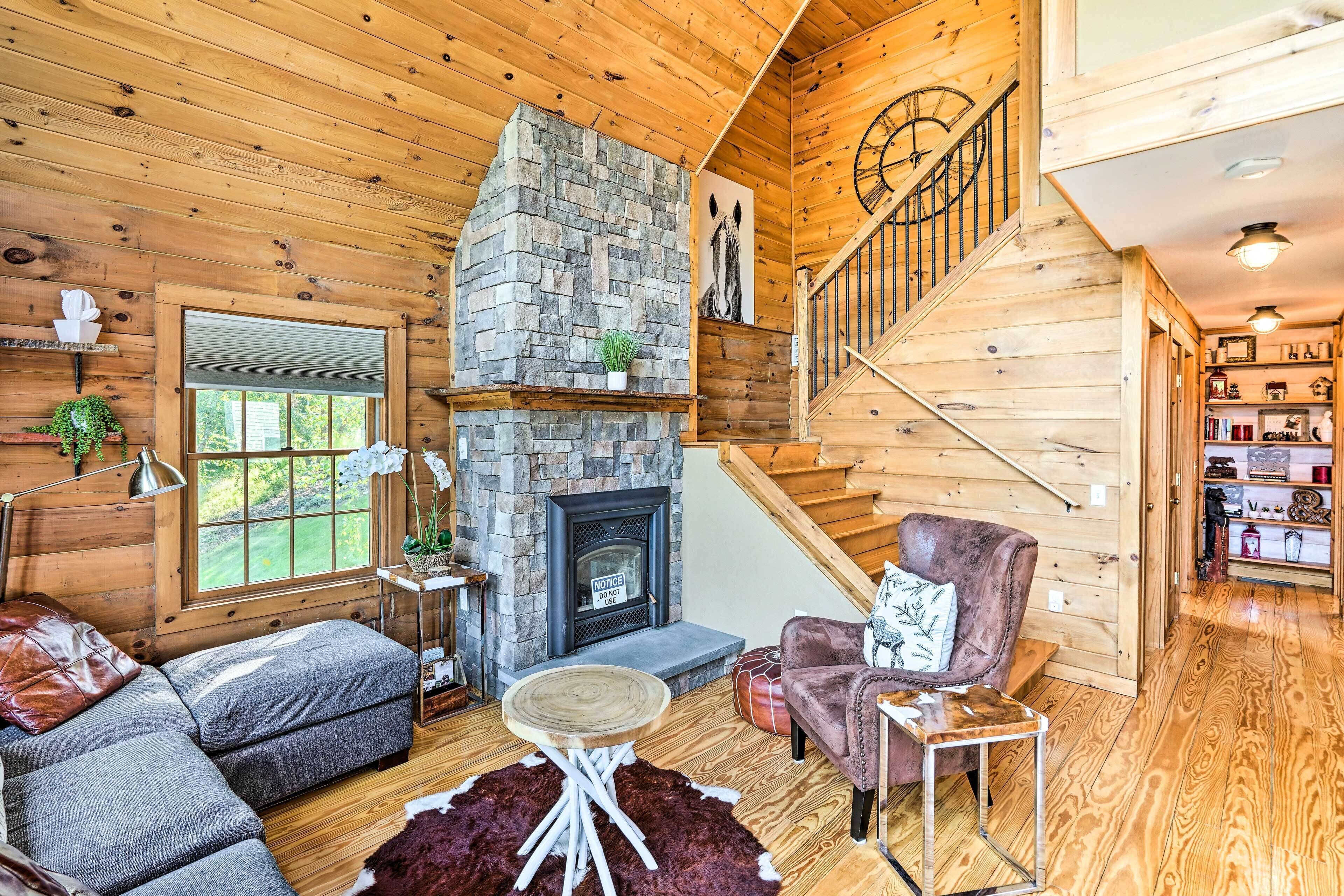 Lakefront Athens Getaway w/ Stunning Views!