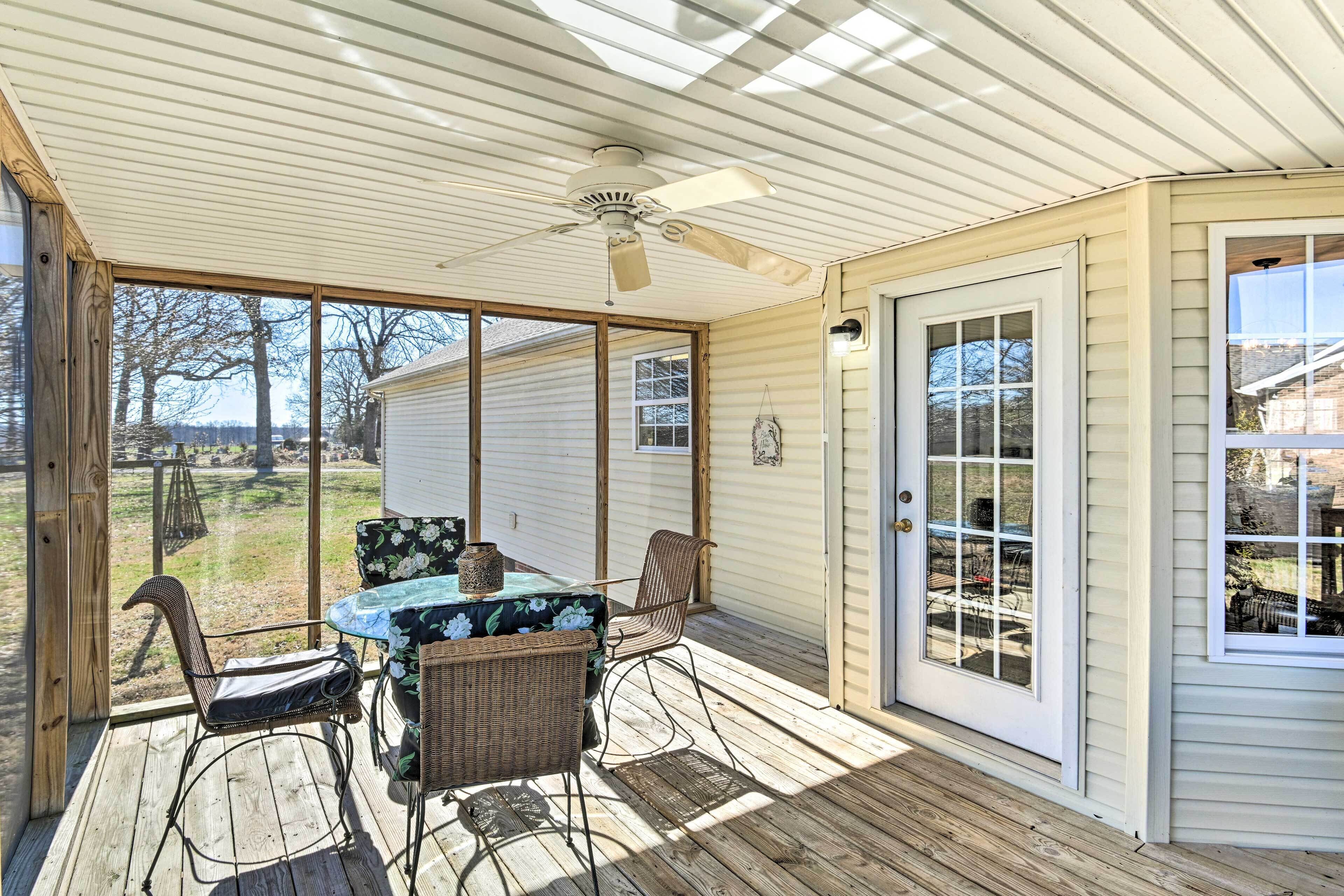 Normandy Home w/ Yard ~ 2 Mi to Lake