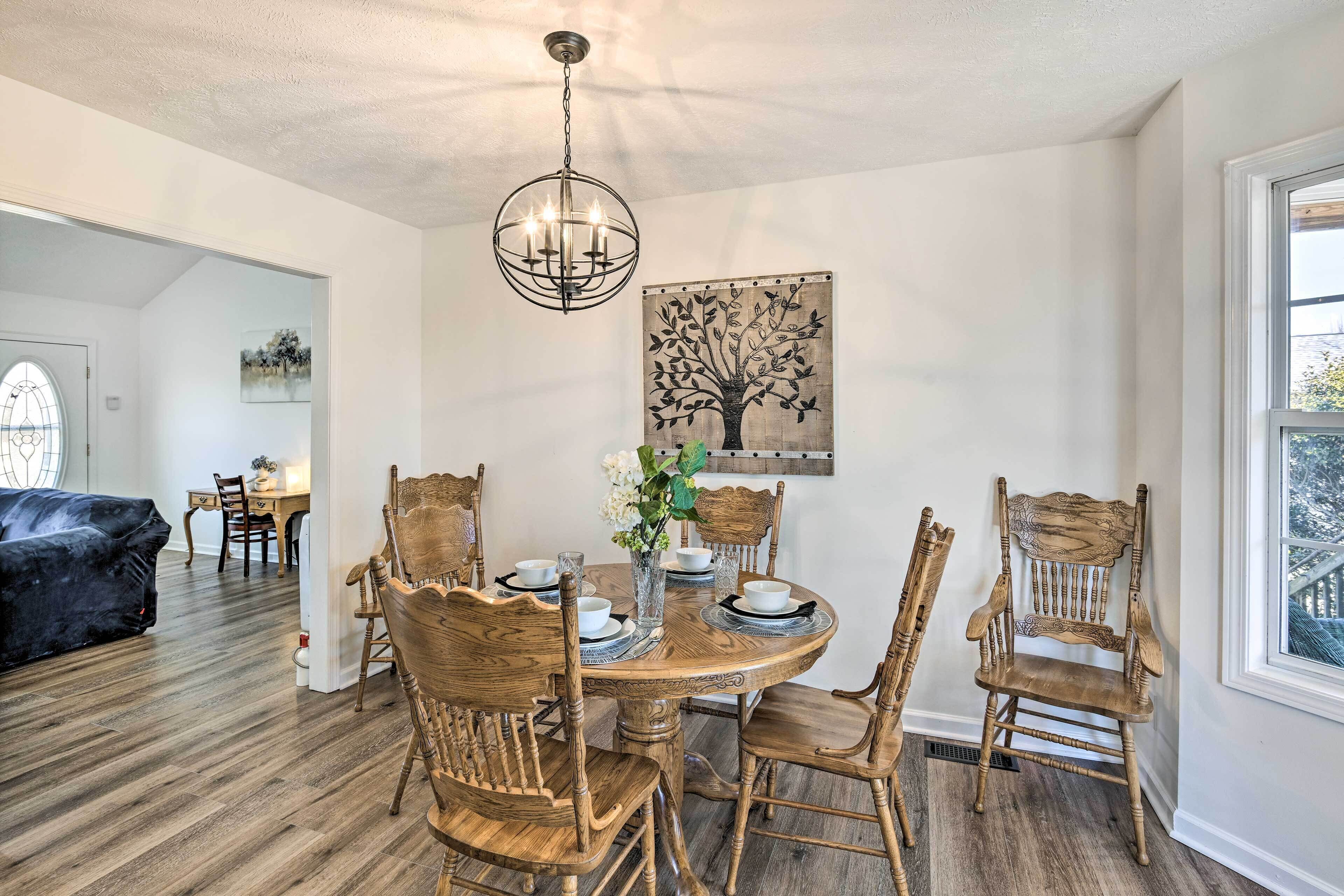 House (3 Bedrooms) | Interior