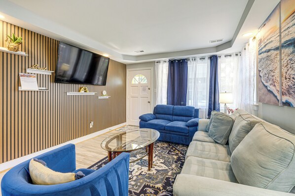 Casa (3 Bedrooms) | Zona de estar | Una televisión