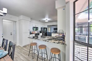 Interior - Luxe Lakehouse w/ Sunset Views on Lake Palestine! (Flint)