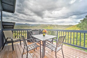 Outdoor dining - Studio w/ Mountain Views < 30 Min to Durango! (Mancos)