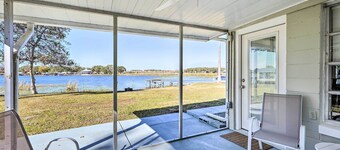 Private Dock + Grill: Sunny Lake Weir Retreat!