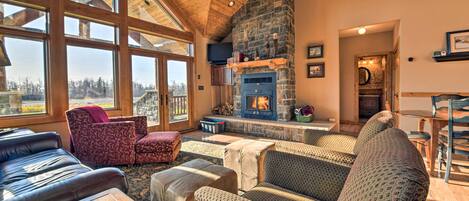 House (3 Bedrooms) | Front of property