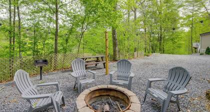 12 Mi to Dollywood: Private Sevierville Cabin!