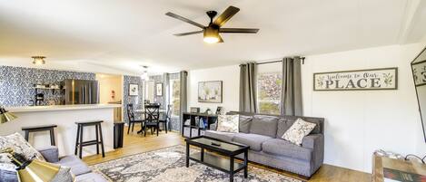 House (3 Bedrooms) | Interior