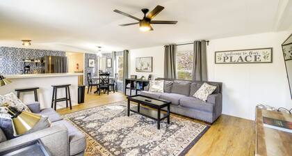 Camp-style Cabin Near Pigeon Forge: Fire Pit, Deck
