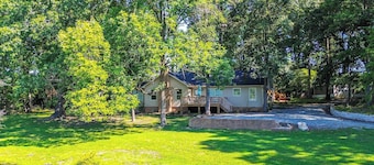 Stunning Greensboro Home w/ Deck & Pond View!